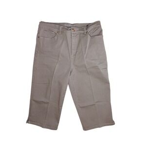 Gloria Vanderbilt Amanda Skimmer Womens Capri 12P Tan All Around Slimming Effect